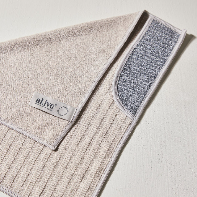 al.ive body All Purpose Microfibre Cloth