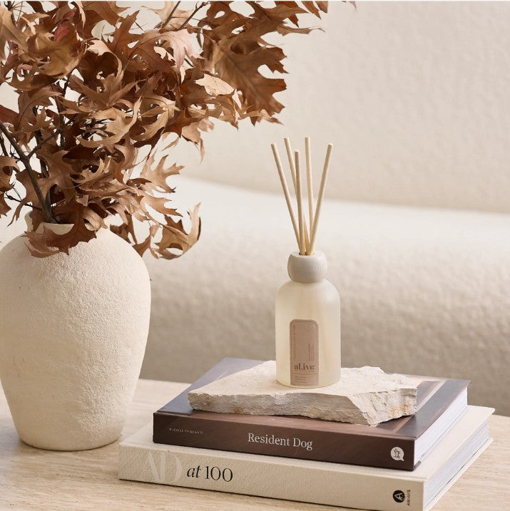 al.ive body 'Apricot & Sweet Fig' Reed Diffuser