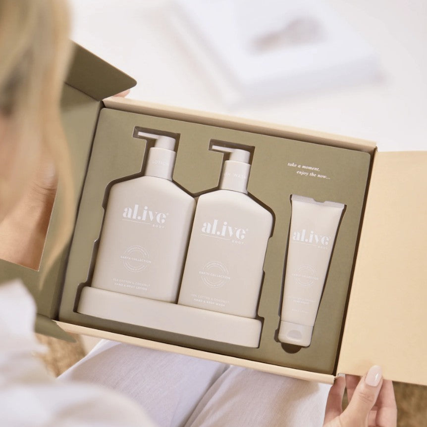 The Retreat Sea Cotton & Coconut Duo Gift Set
