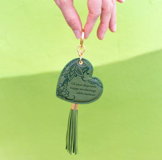 Intrinsic Key Chain "Fill Your Days with Happy Wanderings" khaki